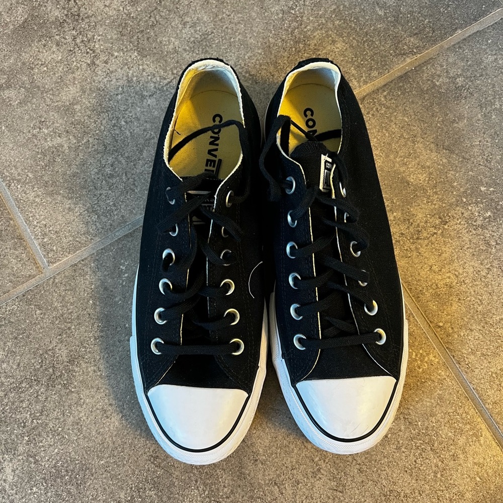 Black Converse shoes size 9